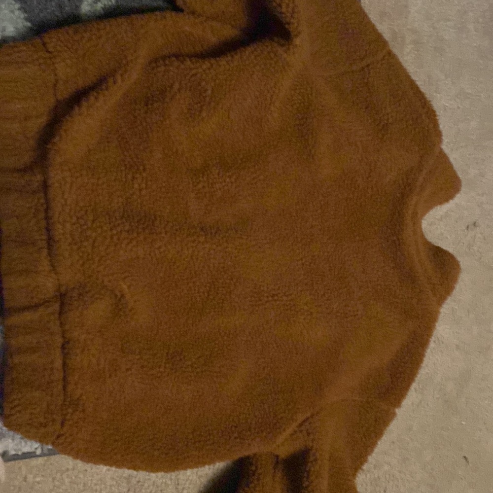 Fluffy jacket - Picture 4 of 4